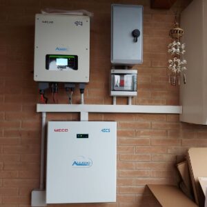 Inverter + Sistema di accumulo marca WECO 4,95 kWh a Ravenna
