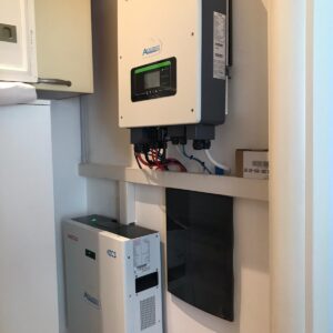 Inverter + Sistema di accumulo marca WECO 4,95 kWh – Ravenna